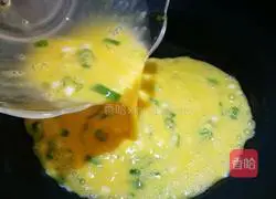 Illustration of making leek box 3