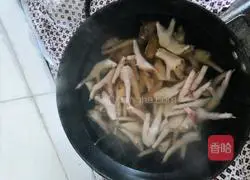 Internet celebrity chicken feet recipe illustration 2