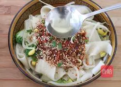 Illustration of how to make fried noodles 14