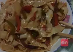 Illustration of how to make fried noodles with tomatoes and eggs 5