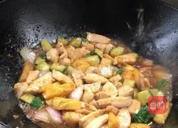 Illustration of how to make fried chicken with pineapple 15