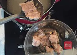 Illustration of braised pork ribs 3