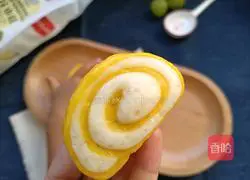 Illustration of how to cut steamed buns with two-color knife 12