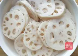 Illustration of how to make vinegar lotus root slices 3