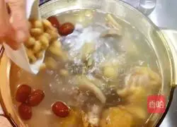 Sichuan-Ginkgo stewed chicken recipe 9