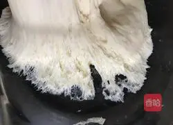 Illustration of how to make piggy steamed buns 3