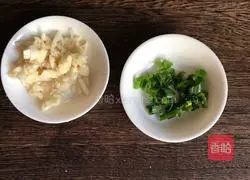 Illustration of how to make fried bamboo shoots with meat and eggs 4