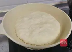 Illustration of how to make pot helmets 9