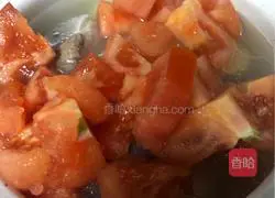 Cantonese-style tomato and potato ribs soup recipe 7
