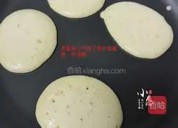 Banana Illustration of how to make waffles 7