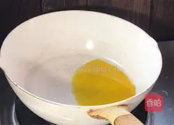 Illustration of how to make pork slices in sour soup 15