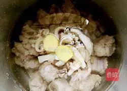 Illustration of how to make cuttlefish ribs soup 6