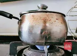 Illustration of how to make rock sugar grapefruit and kiwi fruit 9