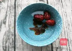 Illustration of how to make sweet longan, red date and egg soup 4