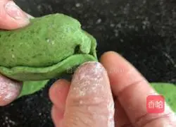 Illustration of how to make cabbage steamed buns 15