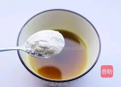 Illustration of how to make scallion pancakes 3