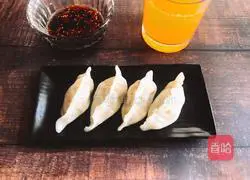 Illustration of how to make steamed wheat dumplings 7