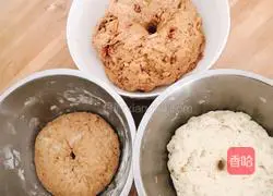 Illustration of how to make milk, red dates, walnut and brown sugar steamed buns 6