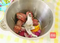 Recipe for white radish and peanut beef meatball soup Illustration 6