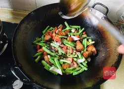 Illustration of Braised Pork Noodles 9