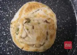 How to make scallion pancakes 4