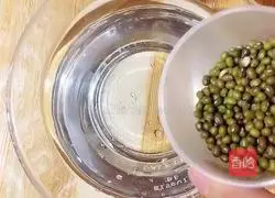 Illustration of how to make sugar-free crystal mung bean paste 2