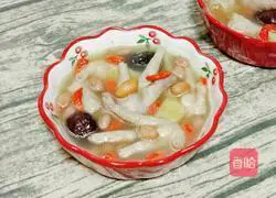  Illustration of how to make peanut, red dates and chicken feet soup 13