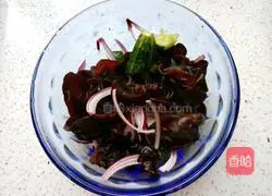 How to mix cucumber and onion with fungus Illustration 5