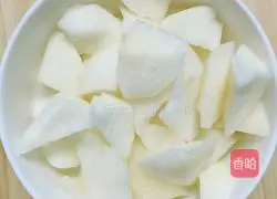 Ginkgo lily and pear drink | Illustration of how to moisten the lungs and relieve cough 2