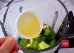 Detoxification celery juice recipe 6