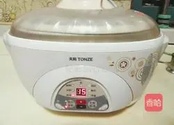 Illustration of how to make chicken soup 7