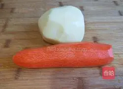 Illustration of how to make carrot and potato pancakes, a special snack in Beijing 1