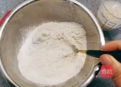 Illustration of how to make spicy rolls 2