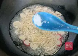 Illustration of braised noodles 6