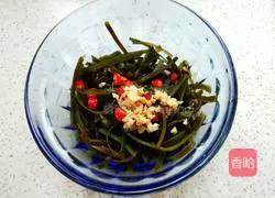 Illustration of how to make cold kelp shreds 4