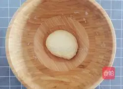 How to roll the dough by hand Illustration 4