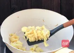 Illustration of how to make fried noodles with eggs 6