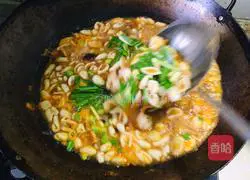 Illustration of how to make mutton braised soba noodles with mochi 4