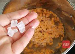 Illustration of how to make banana and sweet potato soup 6