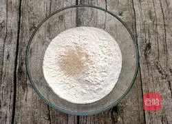 Illustration of how to make fried rolls 1