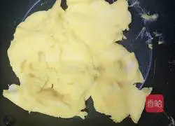 Crab meat, mushroom and egg soup recipe 2