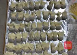 Illustration of how to make a small goldfish hand copy 6