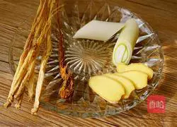 Illustration of how to make Angelica Bone Soup 1