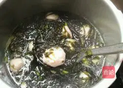 Illustration of how to make seaweed and shrimp ball soup 8