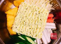 Illustration of how to make turkey face hot pot 2