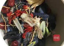 Illustration of how to make Angelica Codonopsis and Codonopsis Black-bone Chicken Soup 7