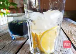 Illustration of how to make summer refreshing lemon drink 6