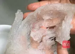 Illustration of how to make bird's nest stewed with rock sugar 3