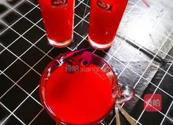 Illustration of how to make cool and delicious watermelon juice 9