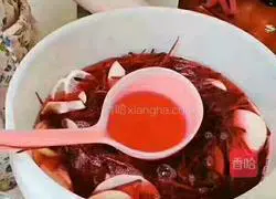 Illustration of how to make dragon fruit enzyme 4